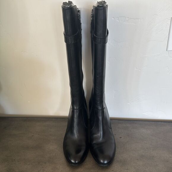 Ecco Women’s Size 40 Black Leather Knee-High Boots Heeled Sleek Comfortable EUC - Picture 2 of 15